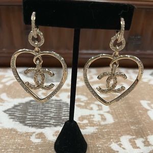 NEW Authentic Chanel Dangle Drop Crystal Gold Metal Earrings